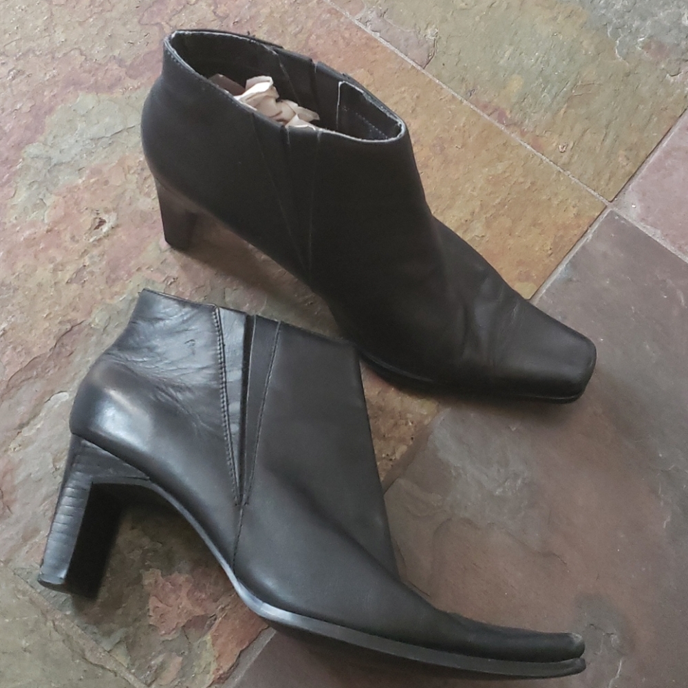 Leather boots black 10 M. Prima